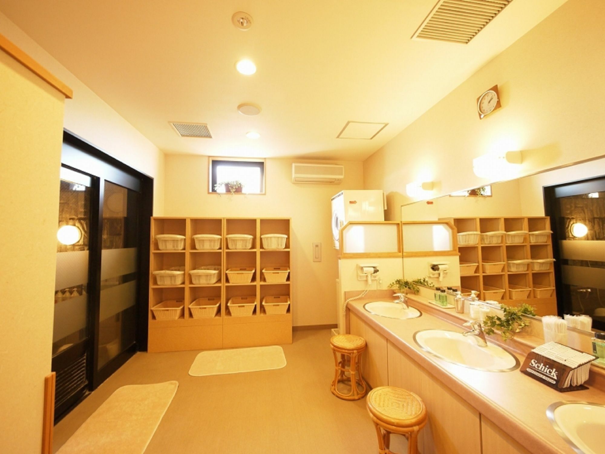Hotel Route-Inn Nagaoka Inter Esterno foto